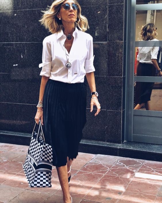 10.3 mil Me gusta, 212 comentarios - SUSI REJANO (@susirejano) en Instagram: "De blanco y negro. #ootd"