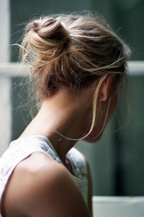 messy bun, небрежный пучок, быстрые укладки