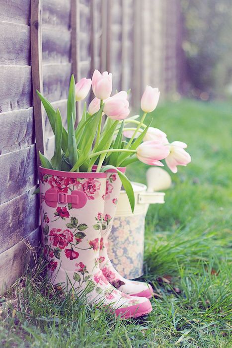 Время тюльпанов: 5 идей от флористов и декораторов для главных цветов весны