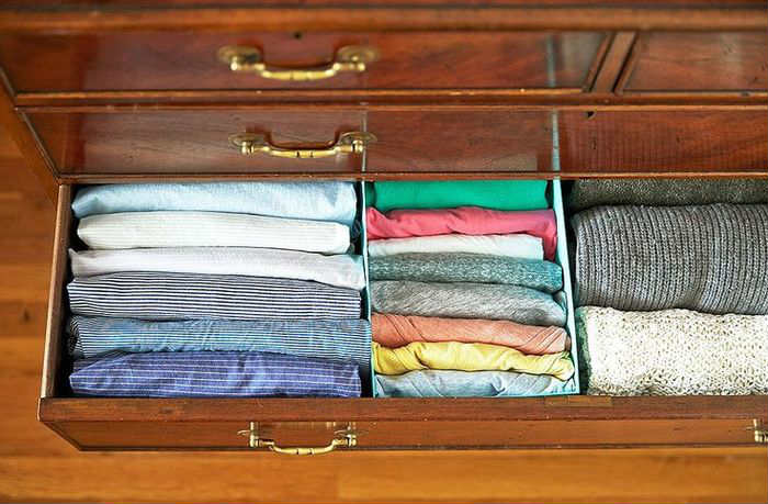 Как правильно складывать вещи в шкафу для идеального порядка