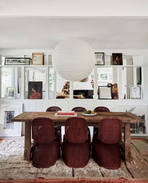 vintage modern dining room with mirrored wall and picture rail. / sfgirlbybay 