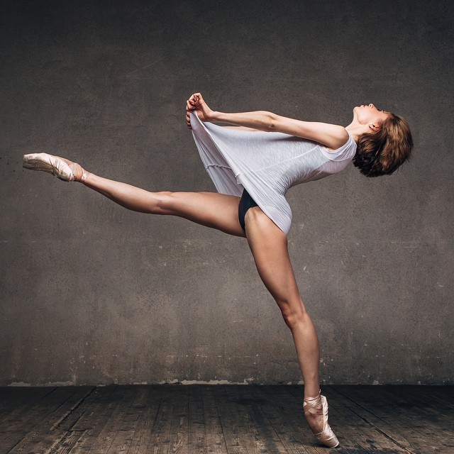 art-of-graceful-ballet-dancing-on-photos-by-alexander-yakovlev-18