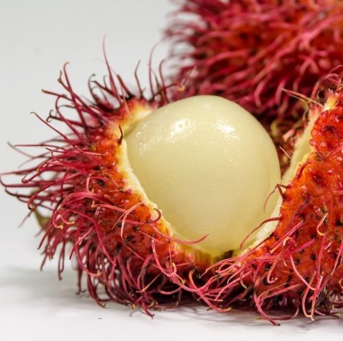 Этот экзотический фрукт родом из Юго-Восточной Азии. Как он называется?