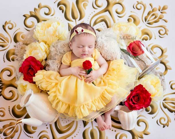 Фото очаровательных малышек в образе диснеевских принцесс просто покорили Интернет