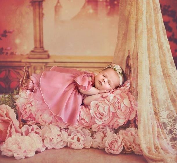 Фото очаровательных малышек в образе диснеевских принцесс просто покорили Интернет