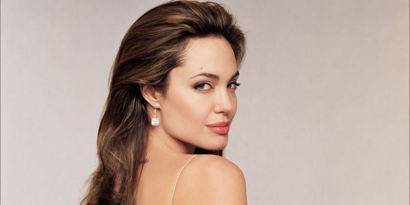 10 секретов красоты от Анджелины Джоли