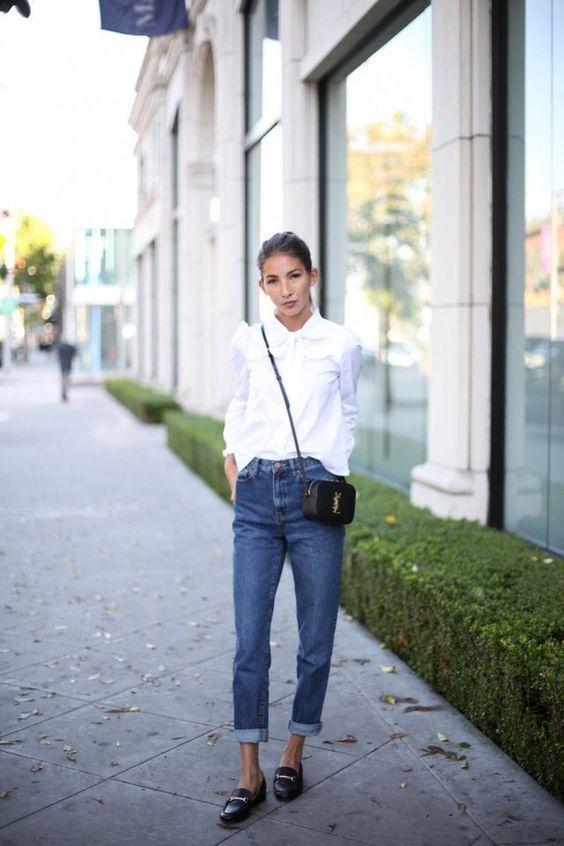 How to Successfully Wear Denim to Work