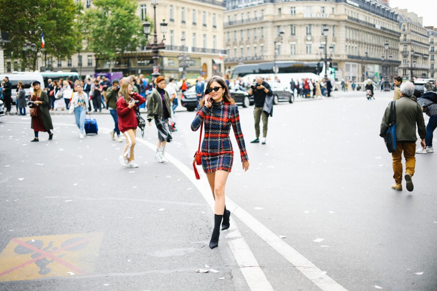 PFW: главные тренды сезона в действии - street style с парижской недели моды