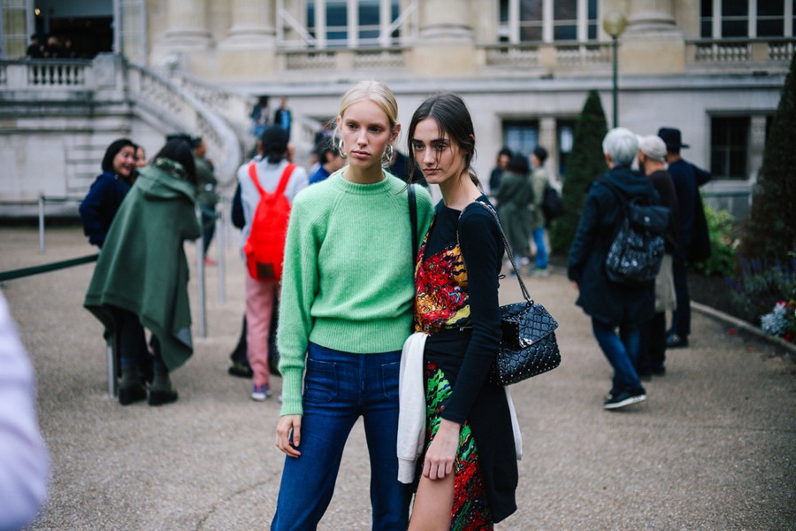 PFW: главные тренды сезона в действии - street style с парижской недели моды