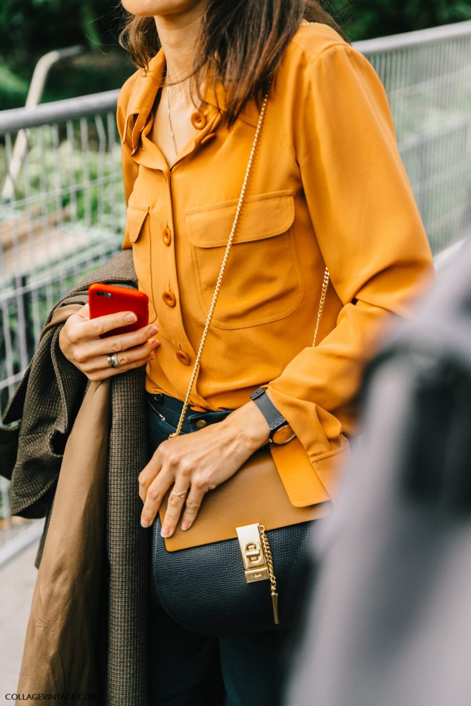 mustard yellow outfit, горчичный