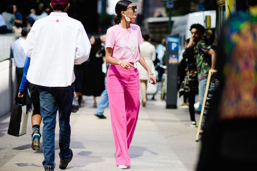 Trend Alert: розовый вельвет - неожиданный хит сезона с прошедших fashion weeks